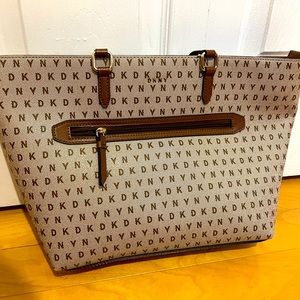 DKNY BROWN TOTE BAG
